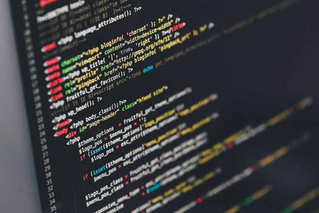 Softwarekode på en skærm